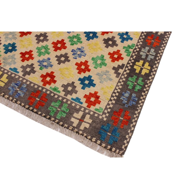 Modern Balochi Trujillo Beige/Gray Hand Knotted Wool Rug - 4'10'' x 6'6''