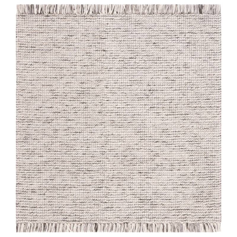 SAFAVIEH Natura Bernetta Wool Fringe Rug