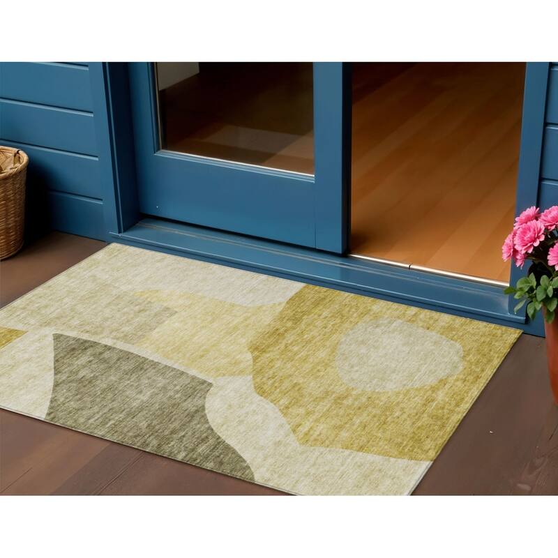 HomeRoots Abstract Transitional Rectangle Outdoor Rug - 3' x 5'