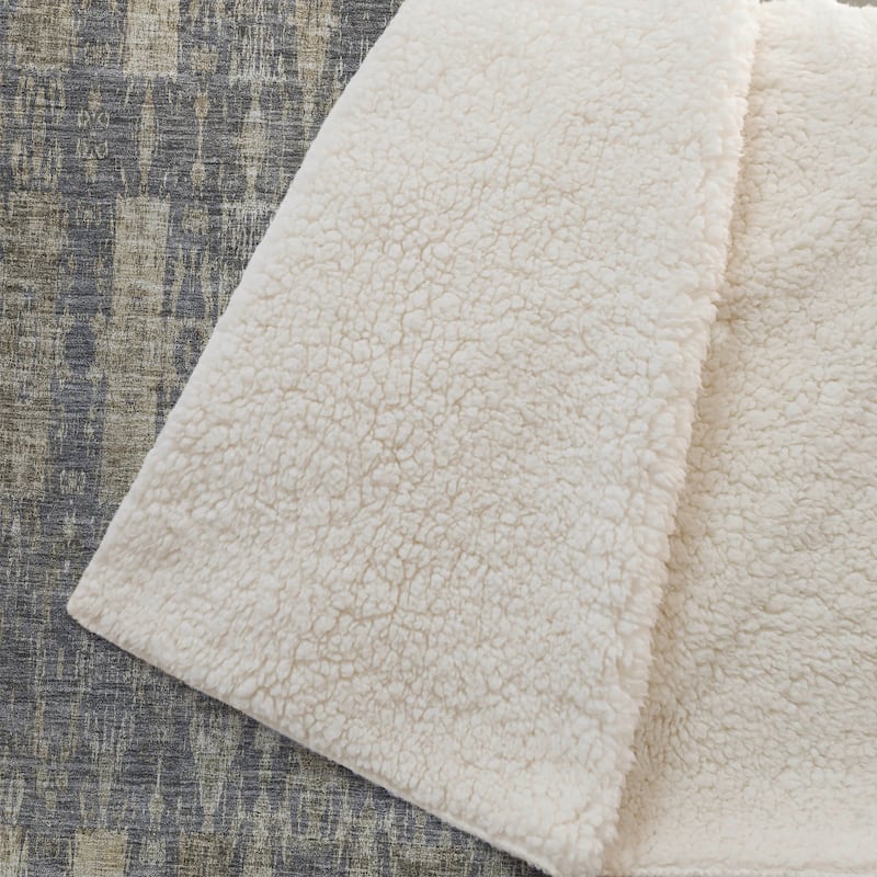 Premium Machine Washable Modern Moroccan Sherpa Throw Blanket