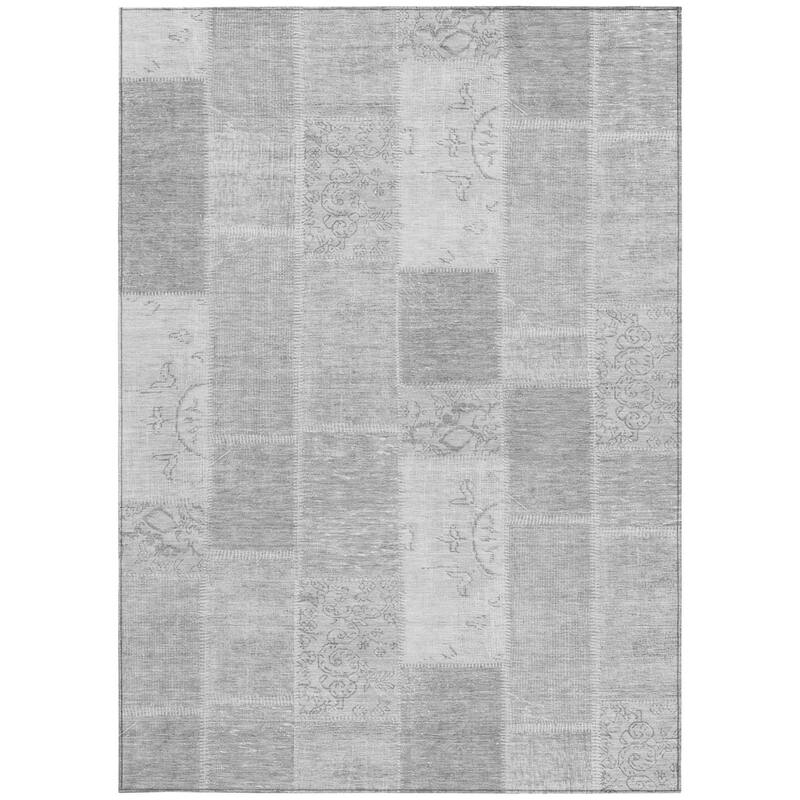 HomeRoots Patchwork Traditional Rectangle Outdoor Rug