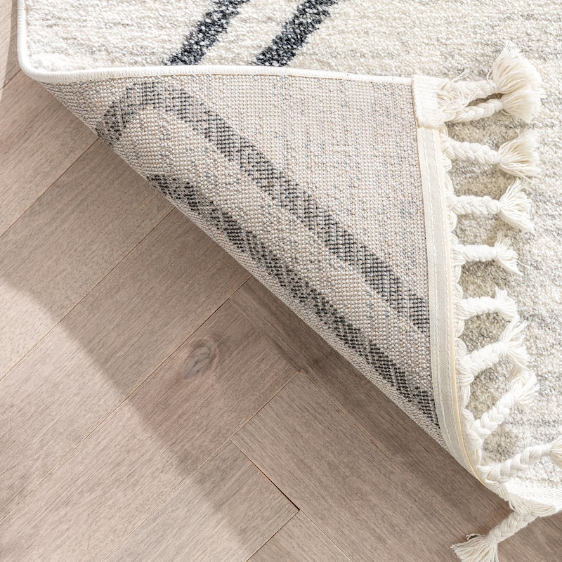 Well Woven Kennedy Reeve Modern Chevron Pattern Area Rug