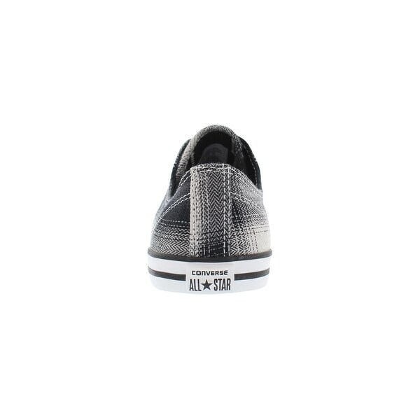 dainty converse size 8