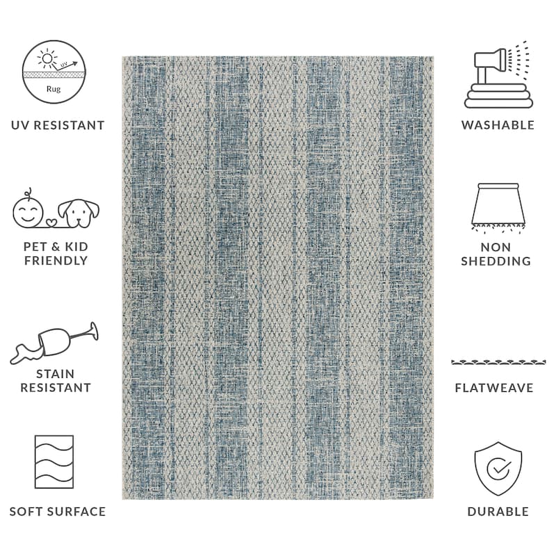 SAFAVIEH Courtyard Nanci Stripe Indoor/ Outdoor Waterproof Patio Backyard Rug