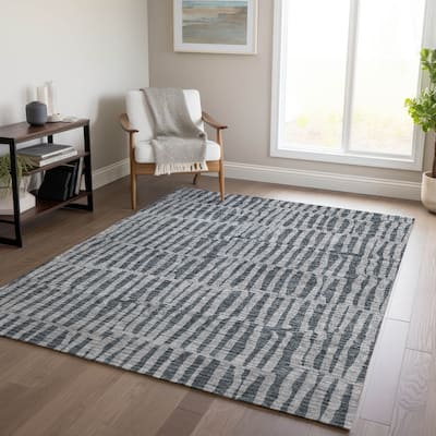 Machine Washable Indoor/ Outdoor Chantille Modern Geo Rug