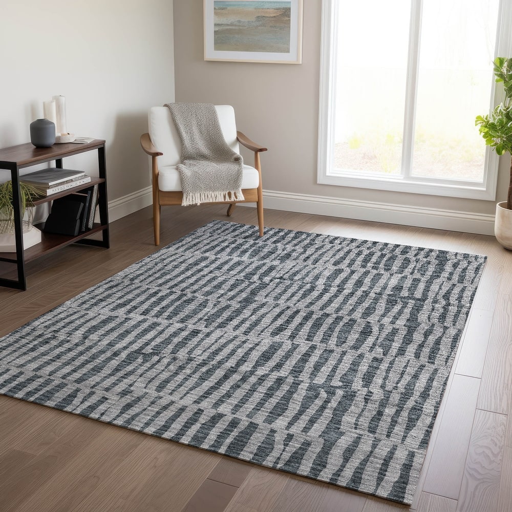 Machine Washable Indoor/ Outdoor Chantille Modern Geo Rug