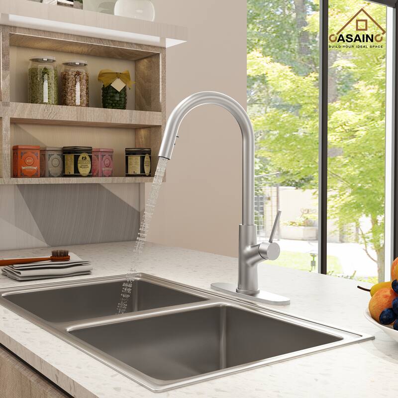 Single Handle Pull Down Sprayer Kitchen Faucet