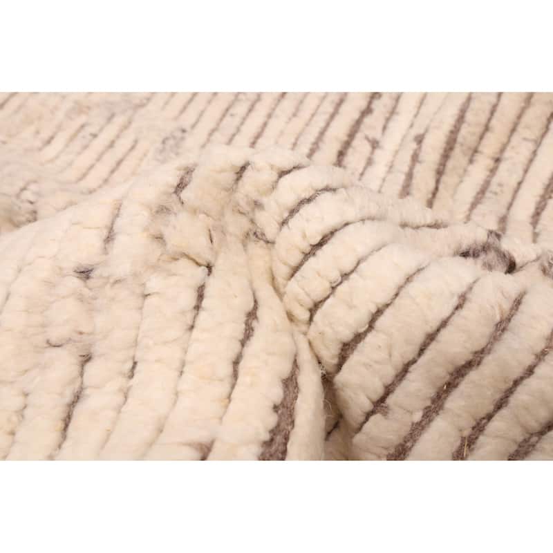 ECARPETGALLERY Hand-knotted Looma Cream Wool Rug - 8'2 x 10'0
