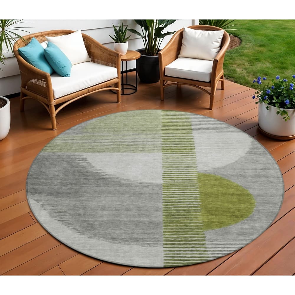 HomeRoots Geometric Transitional Rectangle Outdoor Rug
