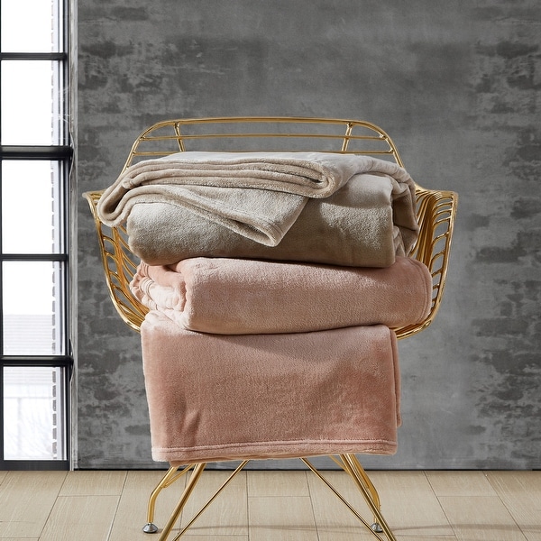 Kenneth cole 2025 reaction blanket