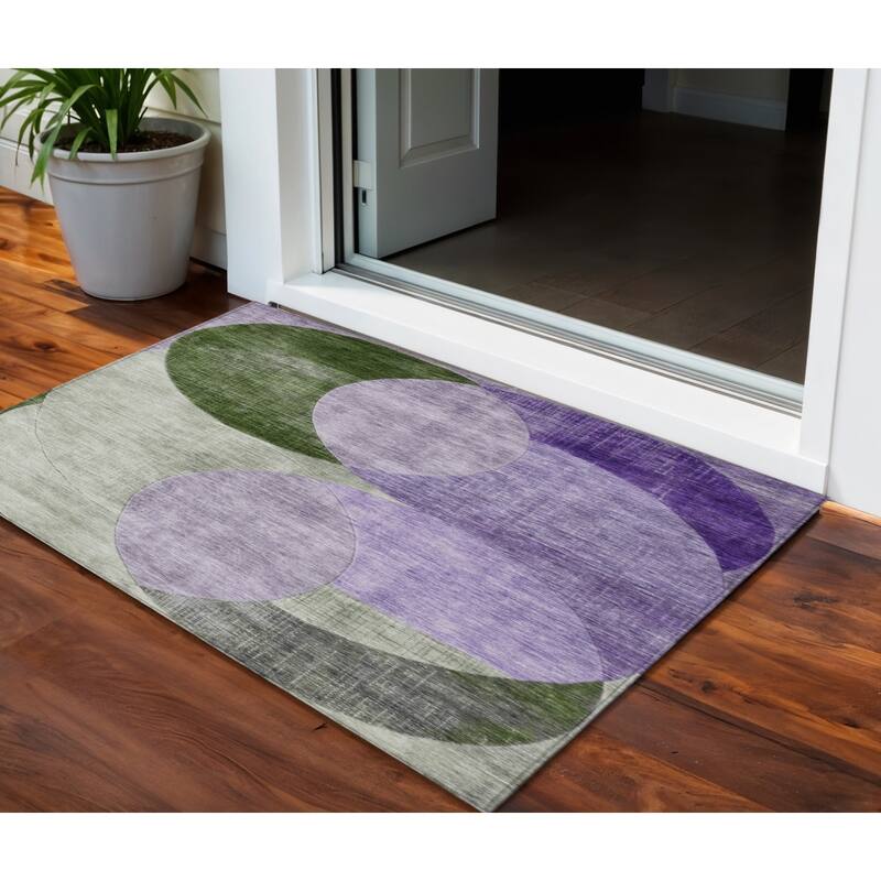 HomeRoots Geometric Transitional Rectangle Outdoor Rug - 3' x 5'