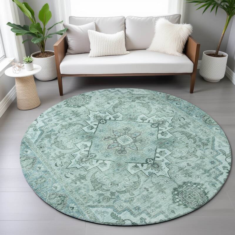Machine Washable Indoor/Outdoor Traditional Vintage Chantille Rug