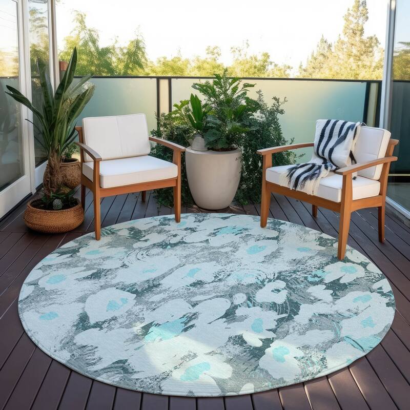 Machine Washable Indoor/ Outdoor Modern Daisy Chantille Rug