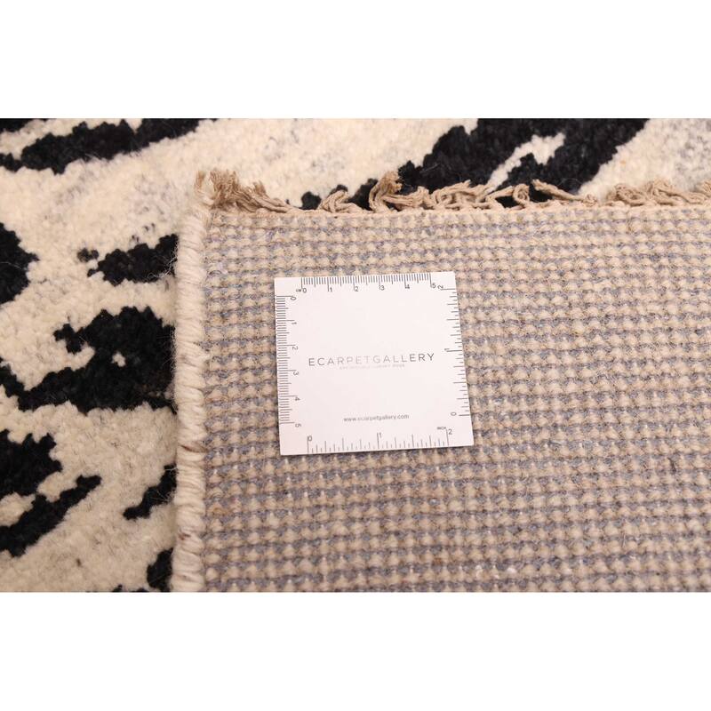 ECARPETGALLERY Hand-knotted Peshawar Ziegler Cream Wool Rug - 5'1 x 6'11