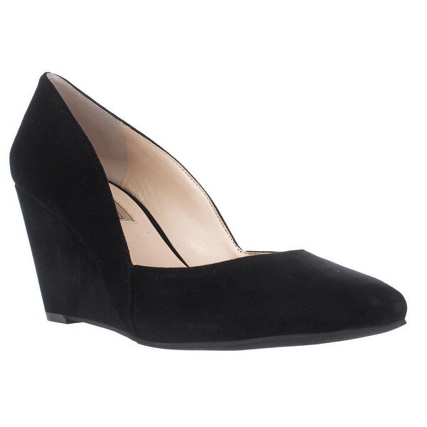 black pointed toe wedges