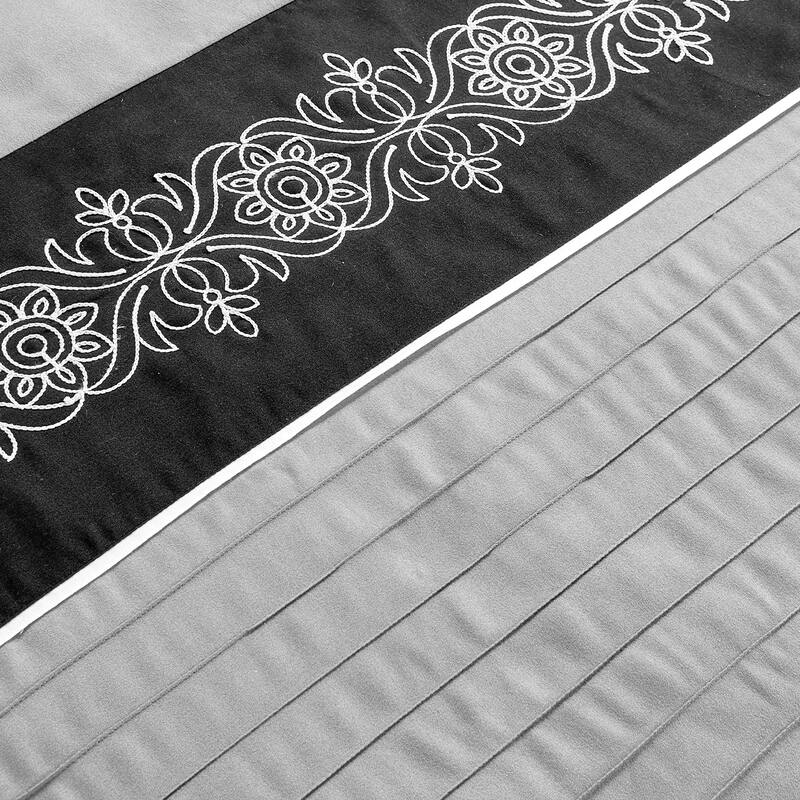 7 Piece Comforter Set Embroidered Bed in a Bag