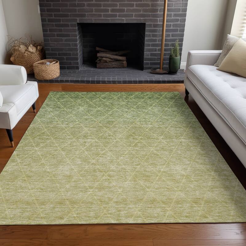 Machine Washable Indoor/ Outdoor Ombre Trellis Chantille Rug