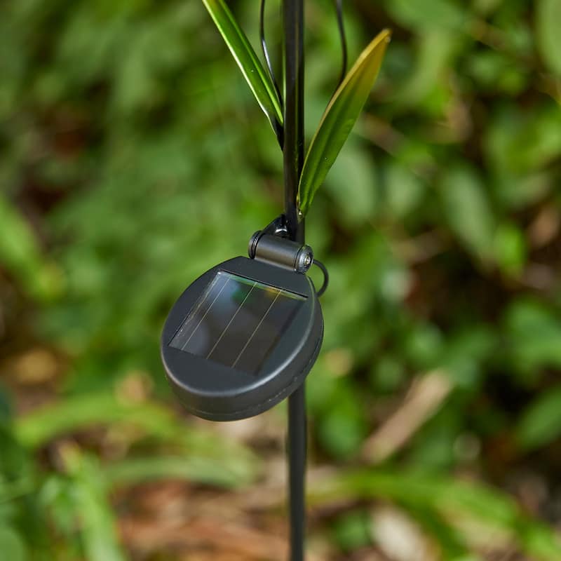 Glitzhome Outdoor Solar Lighted Garden Stake Frog Hummingbird Design