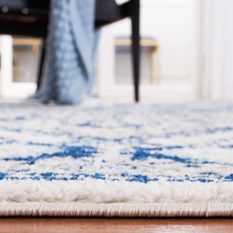 SAFAVIEH Tulum Neelima Bohemian & Eclectic Rug - 5'3" x 7'6"