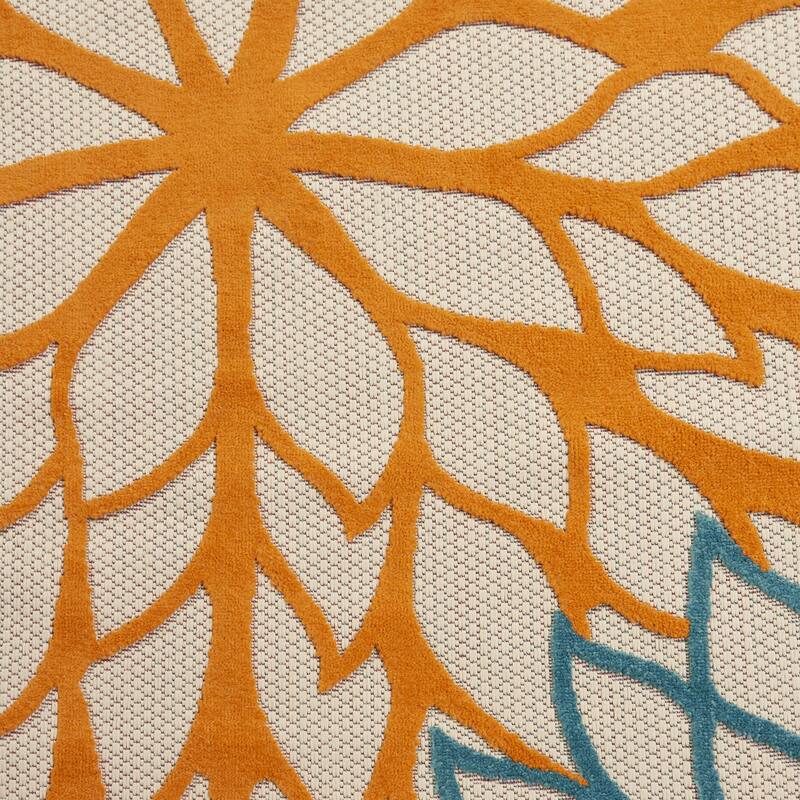 HomeRoots Contemporary Square Outdoor Rug - 5' Square