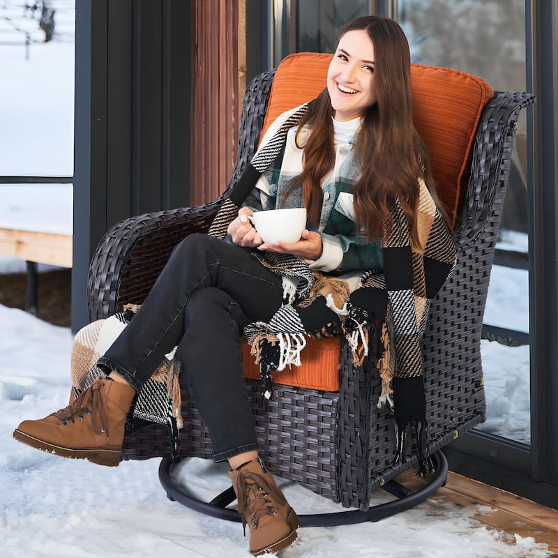 OVIOS 3-piece Patio Wicker Swivel Chair Set