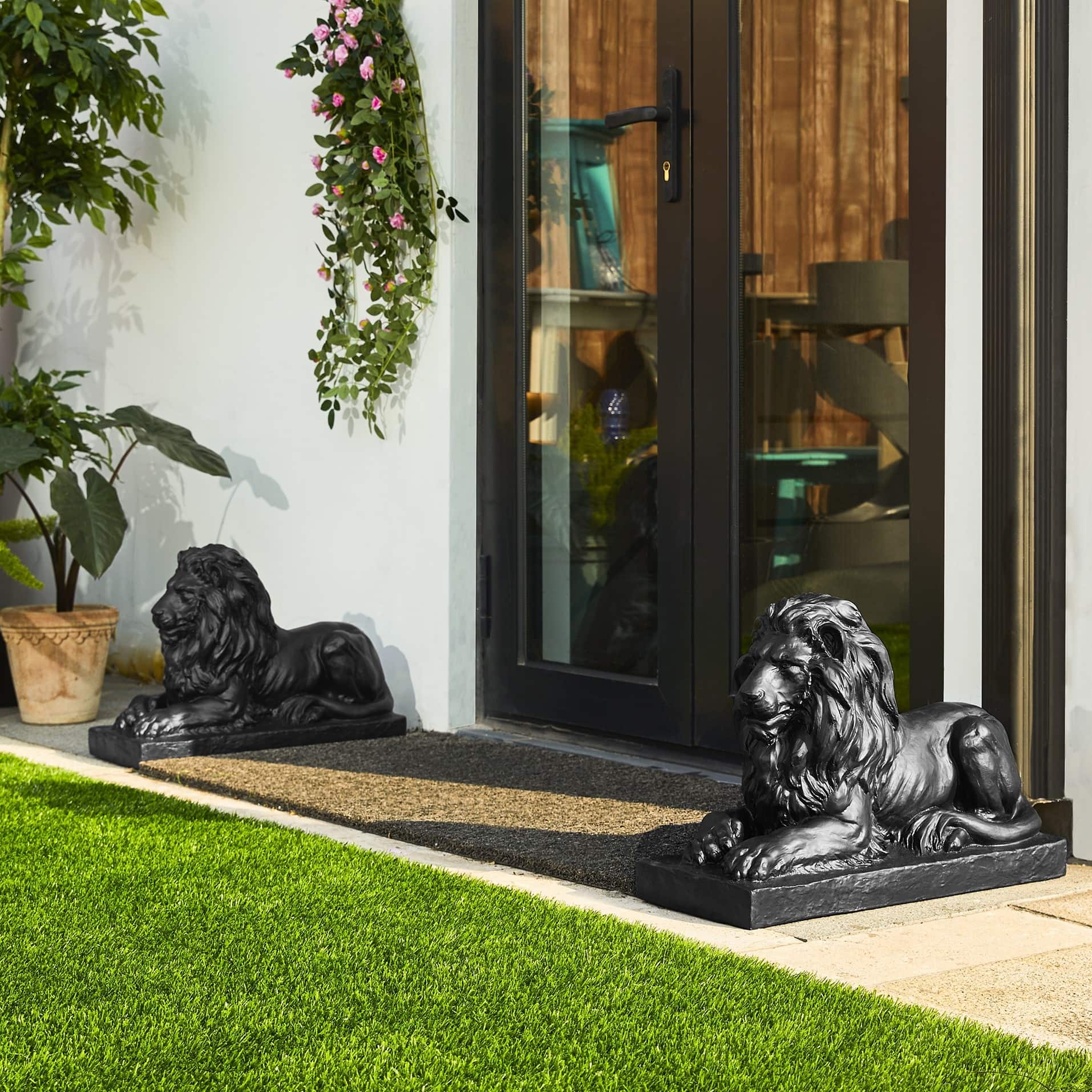 Option 2-Piece Black Lying Lions