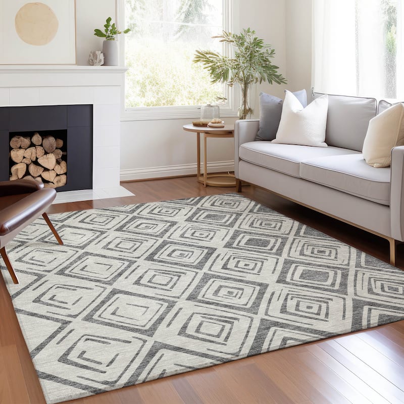 Machine Washable Indoor/ Outdoor Chantille Ombre Diamonds Rug