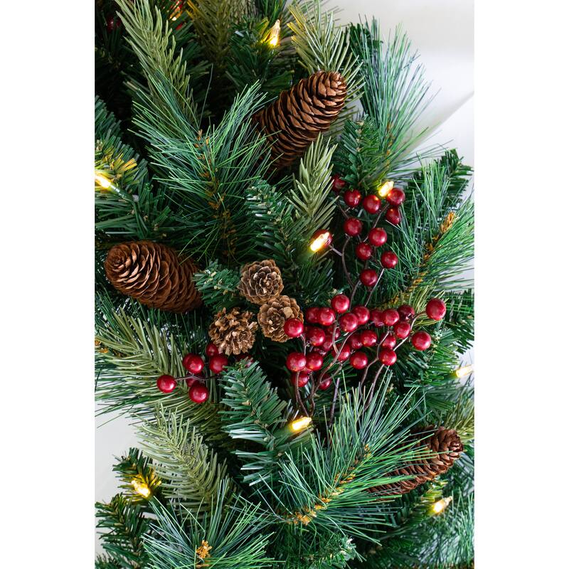 Traditional Woodland Berry Wreath B/O LED Lights (24", 30", 36")