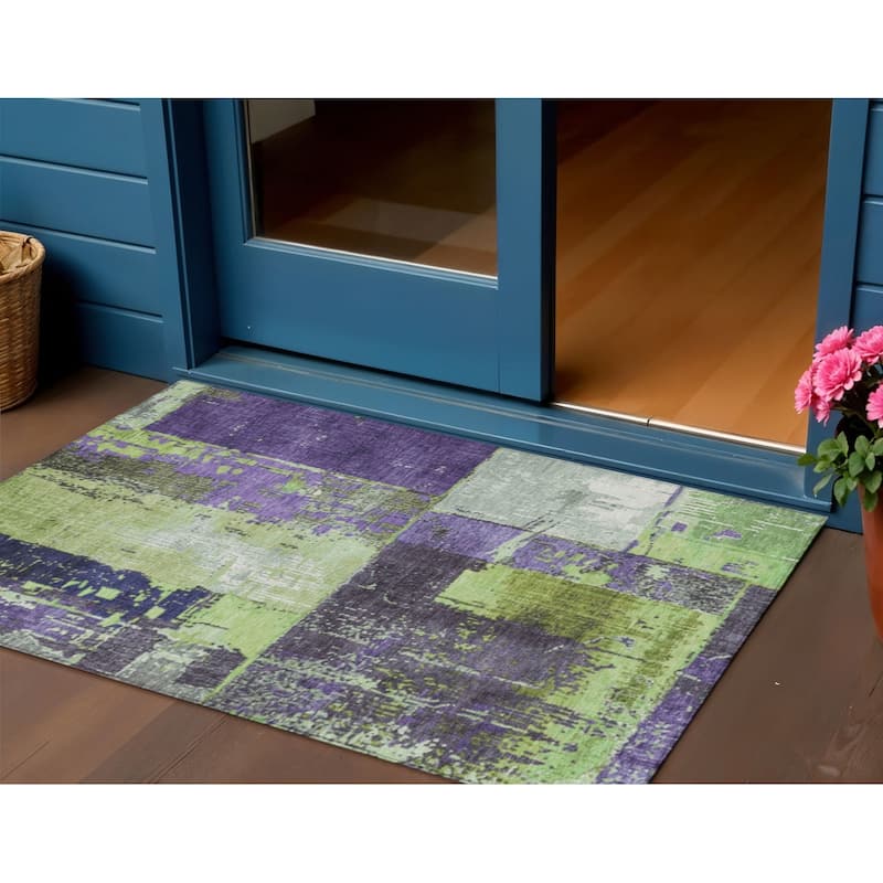 HomeRoots Abstract Transitional Rectangle Outdoor Rug - 3' x 5'