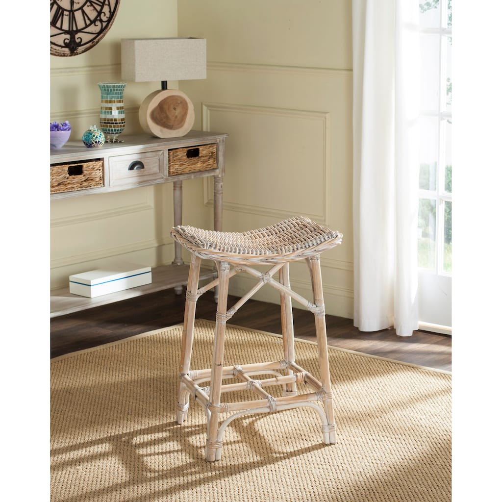 SAFAVIEH Baudilia White Washed Rattan 27.6-inch Stool - 16.9" x 16.5" x 27.5" - 17Wx17Dx28H