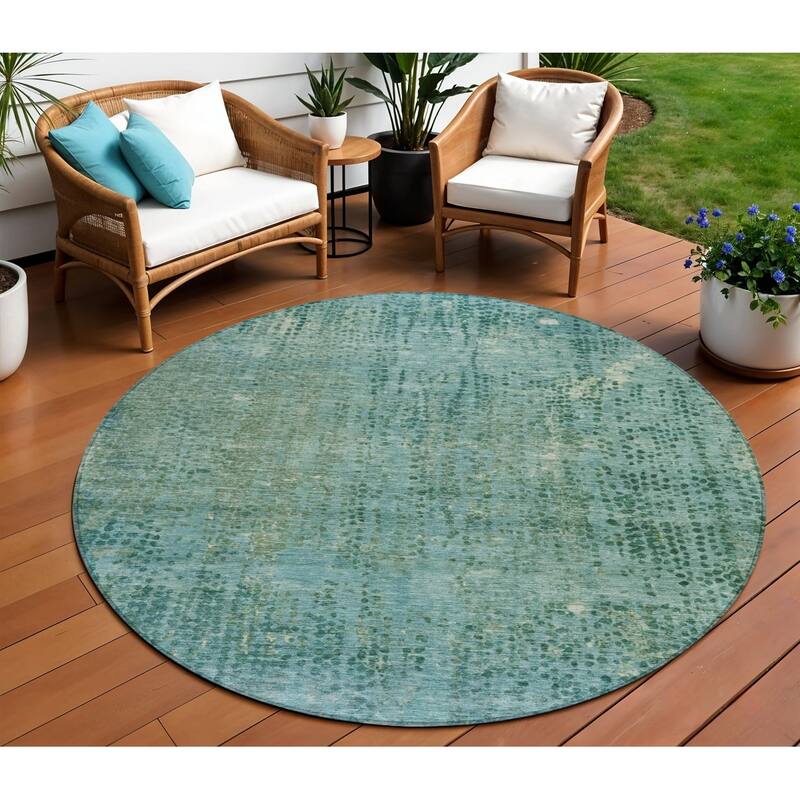 HomeRoots Abstract Transitional Rectangle Outdoor Rug - 8' Round
