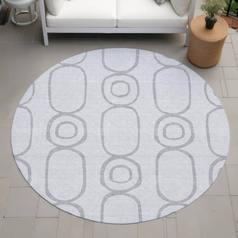 Machine Washable Indoor/ Outdoor Modern Vibe Chantille Rug - Silver - 8' x 8'