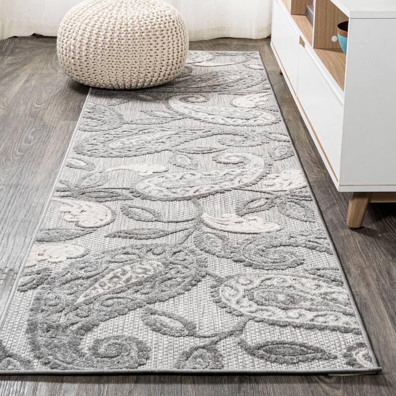 JONATHAN Y Gordes Paisley High-Low Indoor/Outdoor Area Rug