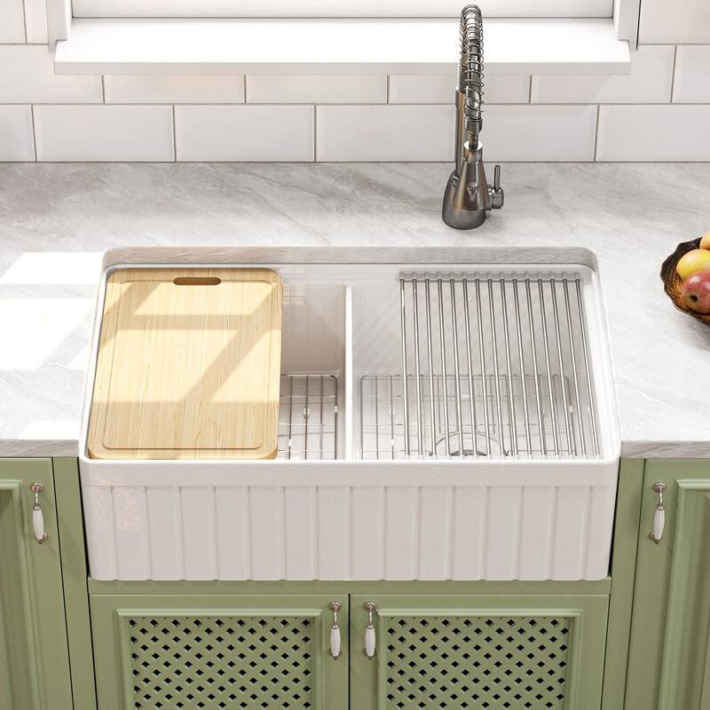 HOROW 33 in. Farmhouse/Apron-Front 50/50 Double Bowl White Fireclay Kitchen Sink with Workstation,Cutting Board,Grid, Strainer