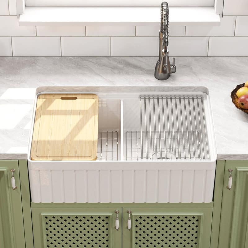 HOROW 33 in. Farmhouse/Apron-Front 50/50 Double Bowl White Fireclay Kitchen Sink with Workstation,Cutting Board,Grid, Strainer
