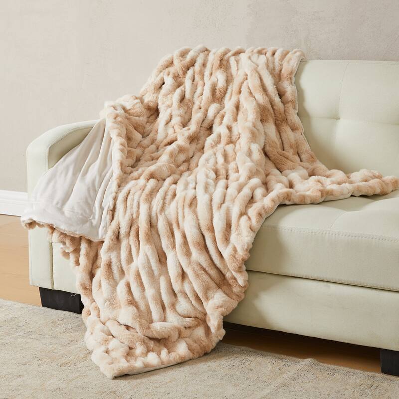Luxurious Ruched Faux Fur Reversible Microfiber Throw