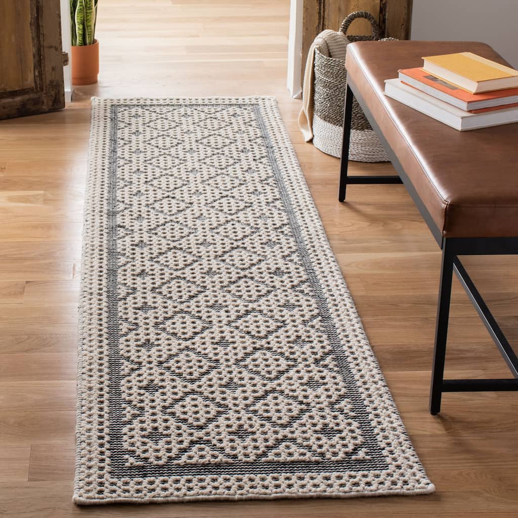SAFAVIEH Handmade Natura Goizargi Transitional Geometric Cream/Black Wool Rug