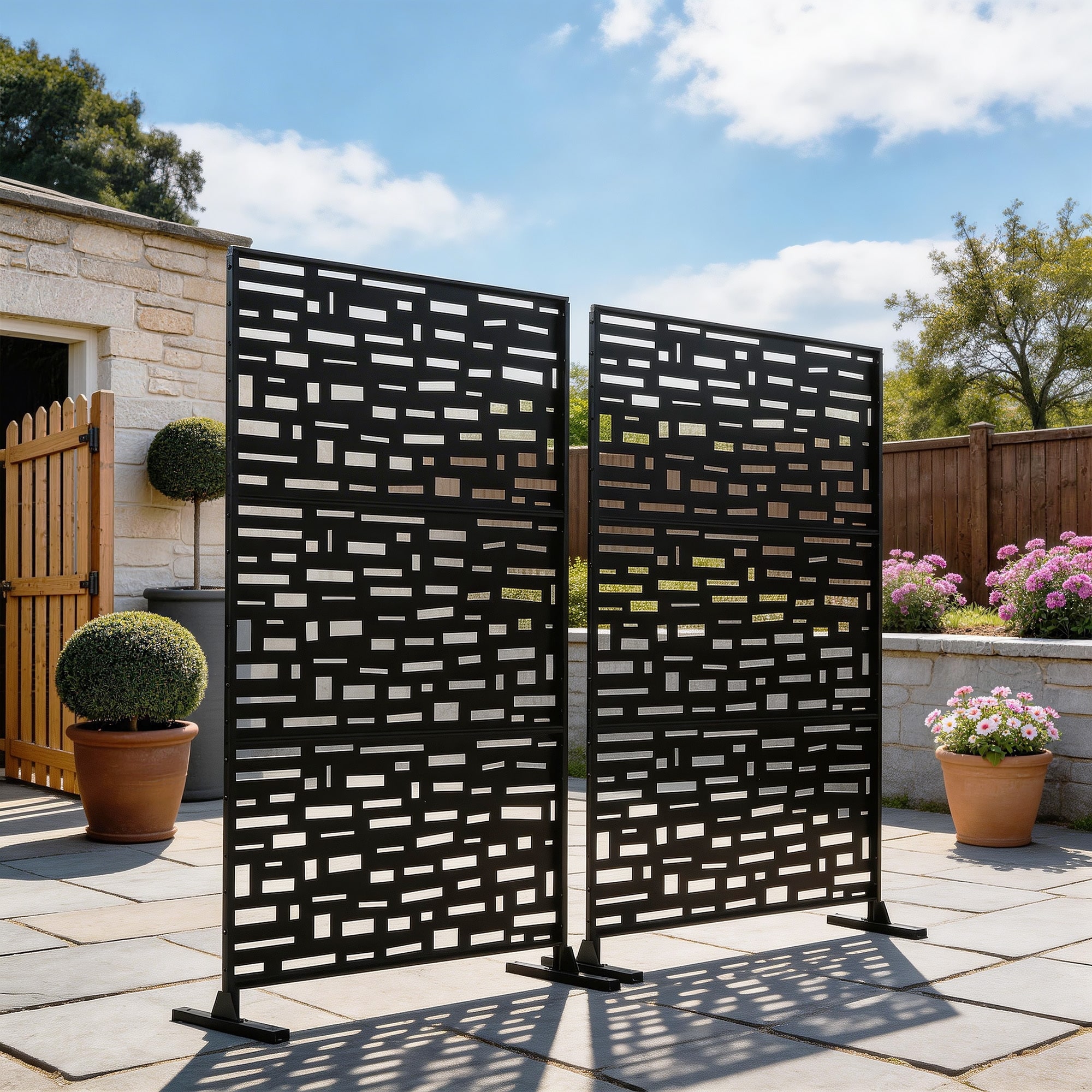 Set 2 Freestanding Metal Outdoor Privacy Screen Decorative Panel