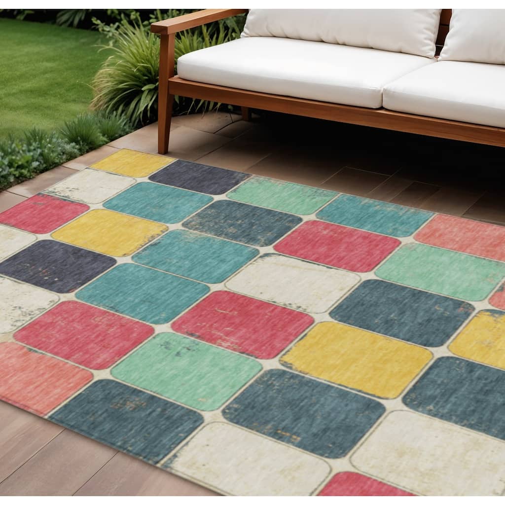 HomeRoots Geometric Transitional Rectangle Outdoor Rug