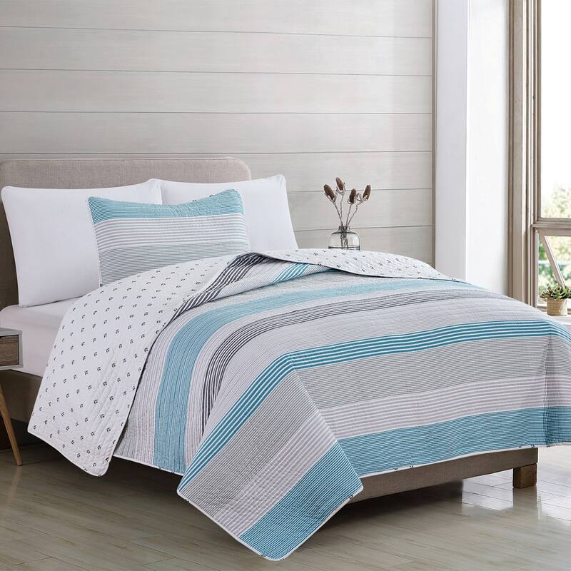 Premium Striped Microfiber Quilt Set With Shams