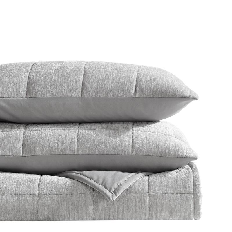 Vera Wang Chenille Box Solid 3 Piece Quilt Set