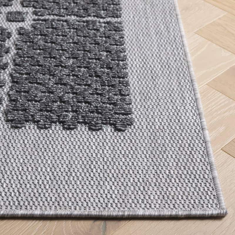 SAFAVIEH Milos Maureen Casual Rug