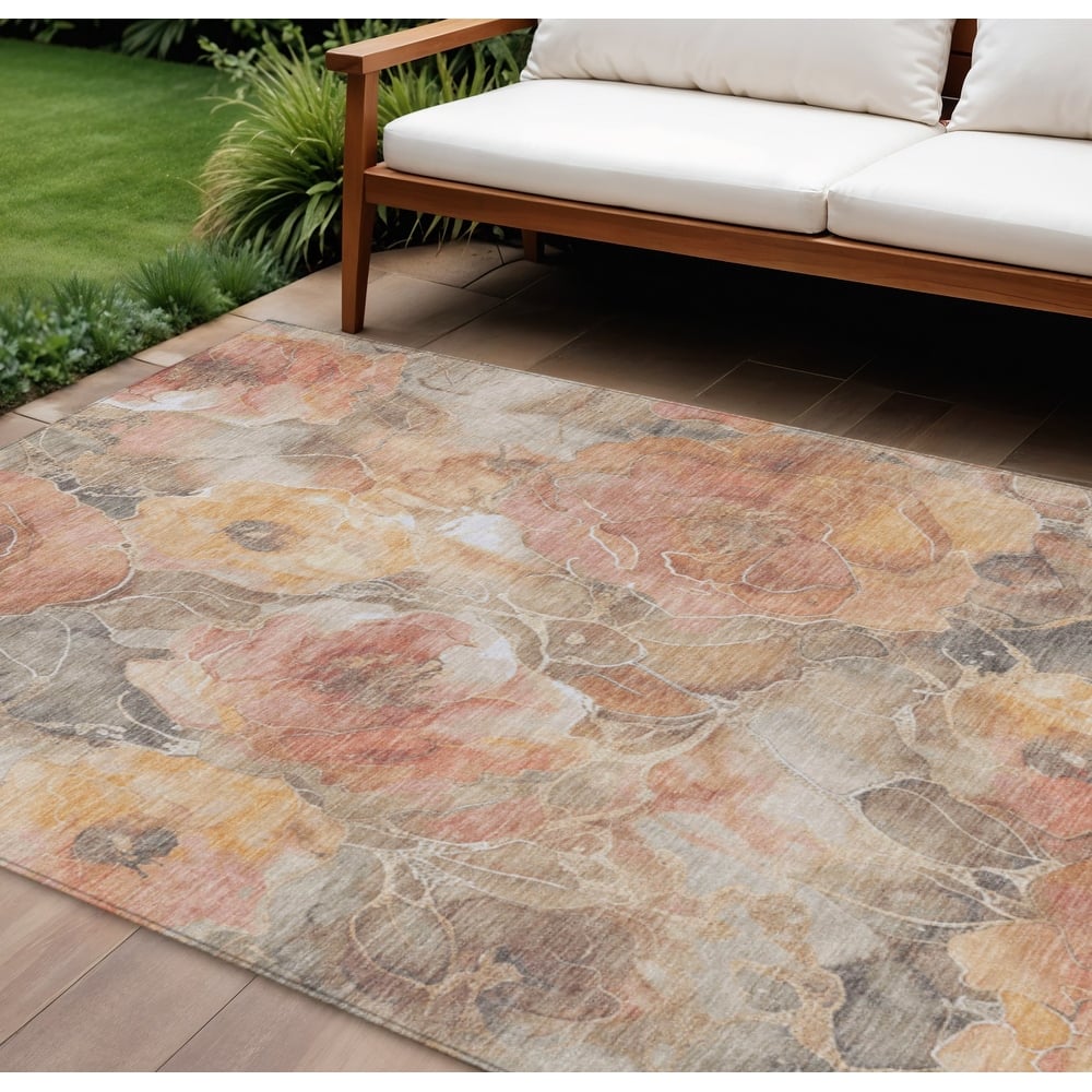 HomeRoots Floral Transitional Rectangle Outdoor Rug