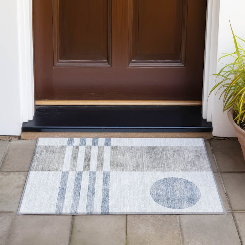 Machine Washable Indoor/Outdoor Modern Fusion Chantille Rug - Blue - 1'8" x 2'6"