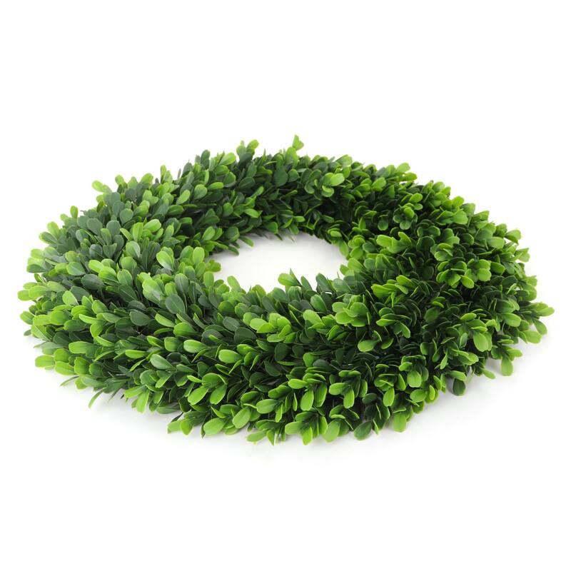 Soft Touch Holly Wreath