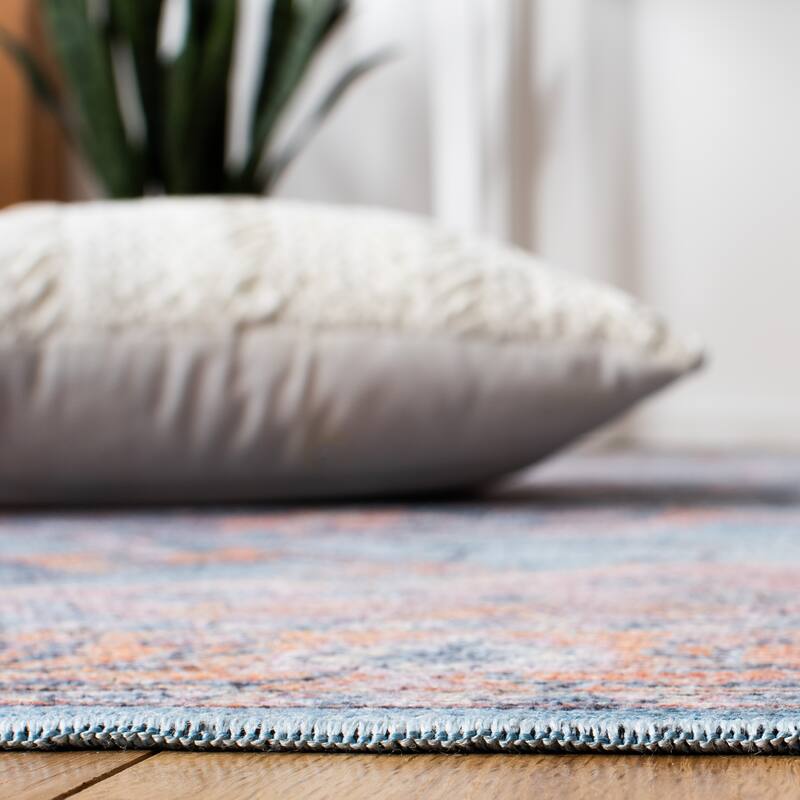 SAFAVIEH Serapi Machine Washable Nolia Medallion Distressed Rug