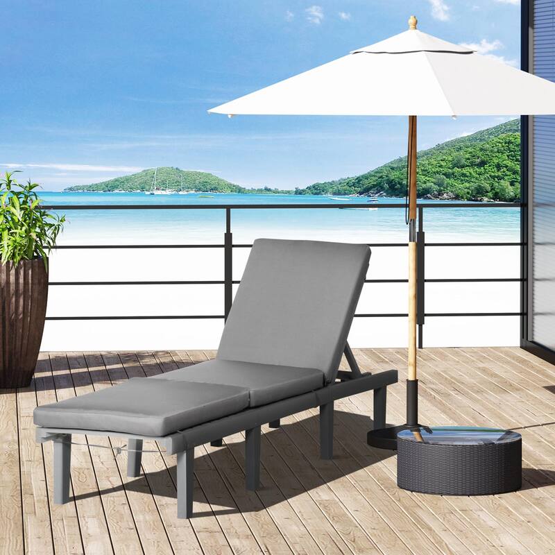 Outdoor Solid Wood Frame Recliner with Adjustable Backrest and Cushion