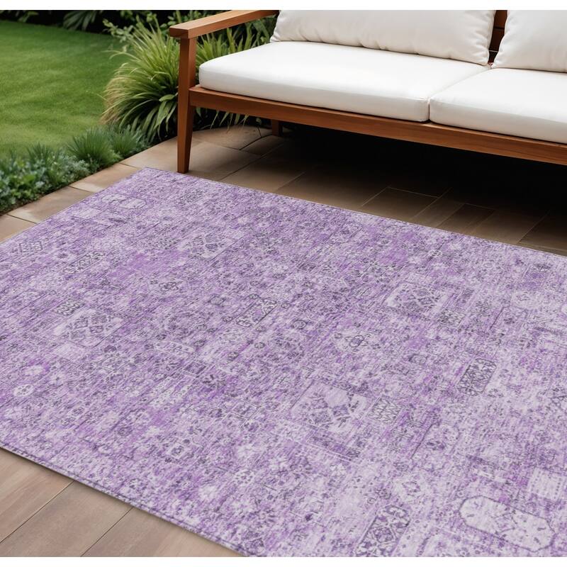 HomeRoots Floral Transitional Rectangle Outdoor Rug - 9' X 12'
