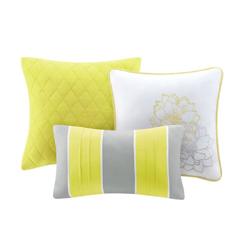 GDF Studio - Lola Printed Cotton Reversible Quilt Set with Throw Pillows