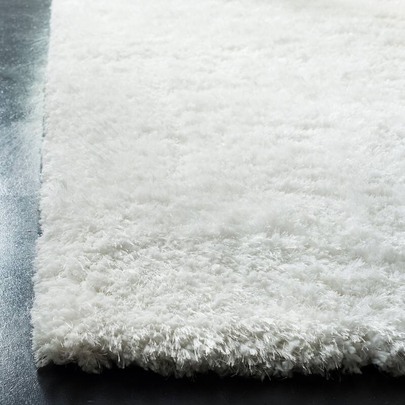 SAFAVIEH Handmade Toronto Shag Joana Polyester Rug
